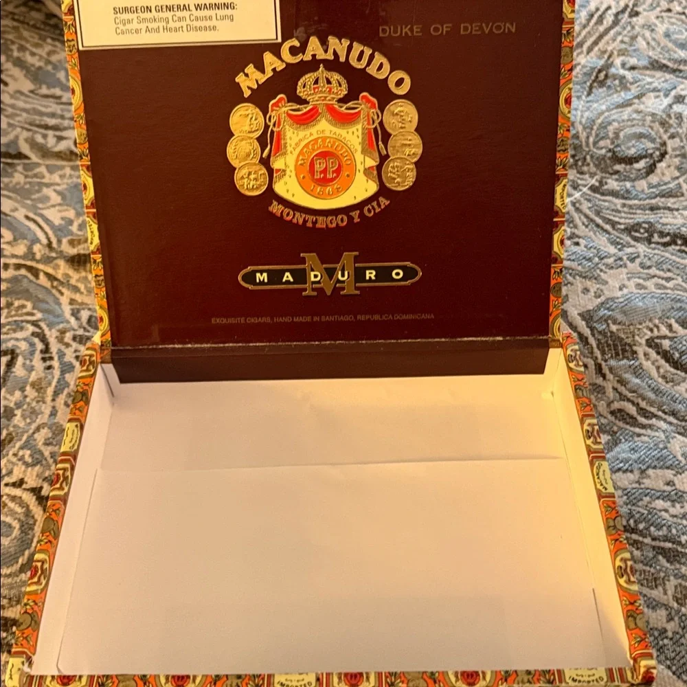 Macanudo Cigar Box Handbag with Beaded Handle - Picture 4 of 4
